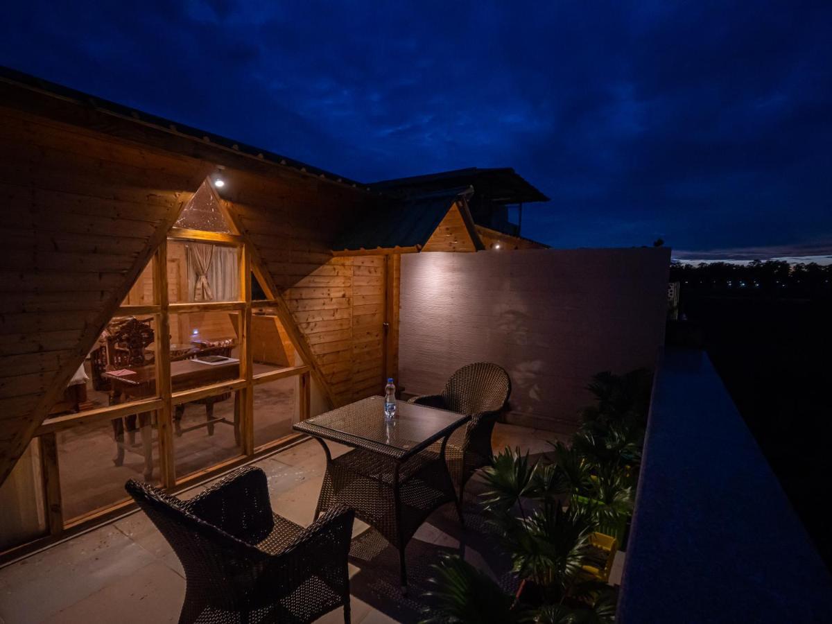 La Vita Nuova Resort&Spa Shaugaon Exterior foto